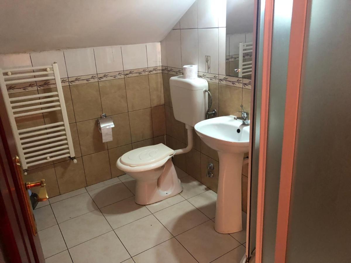 Pension Rozeclas Oradea Exterior foto